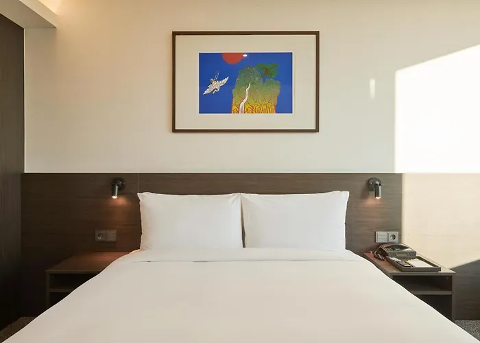 Nine Tree By Parnas Insadong Otel Seul