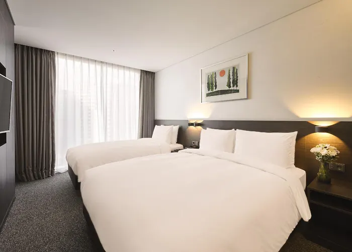 Nine Tree By Parnas Insadong Otel 4*
